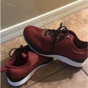 Nike 4Y - only worn once-Perfect Nike Comparable to women’s 5.5/ or 6